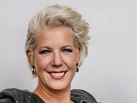 Författarfoto: Anna Karolina, Artisten